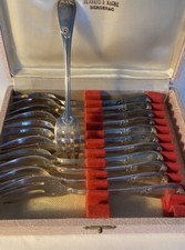 12 fourchettes a dessert métal argente cailard bayard avec coffret/6635V8