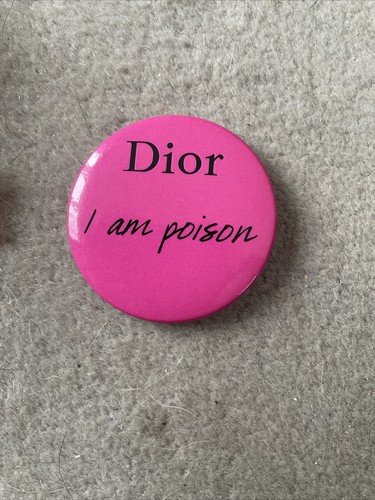 Badge pin dior neuf - badge, pin’s