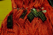 ECHEVETTES COTON PERLé à BRODER DMC 70 m N° 5  ROUGE CARMIN lot de 5