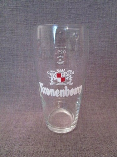 Verre bière publicitaire - verre, a