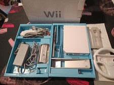 CONSOLE WII EN BOITE COMPLETE AVEC 6 JEUX