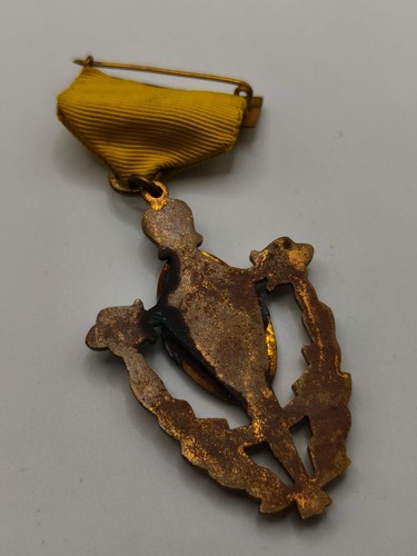 Médaille croix ordre