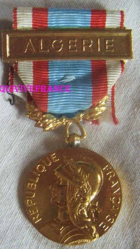 Dec8117 medaille - dec8117,