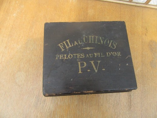 Boite bois noire - en,