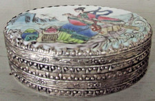 Boîte à bijoux ou poudre