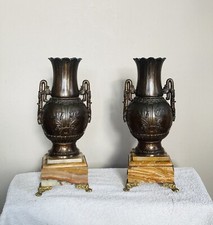 Vases époque XIXe garniture de cheminée pieds griffes en bronze (pendule)