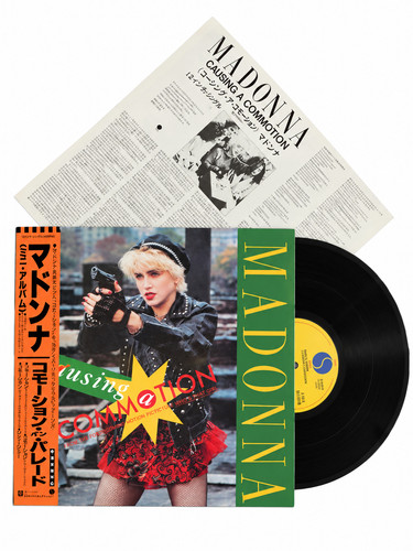 Maxi 45t madonna causing - madonna,