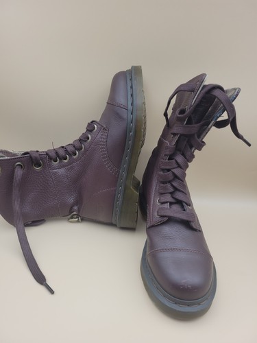 Martens boots womens size - ,
