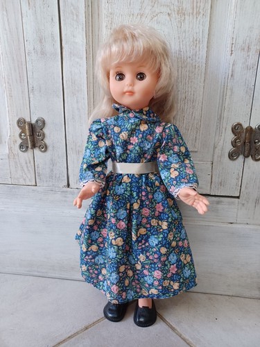 Poupée plastique petitcollin - plastique,
