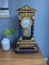Pendule portique colonnes