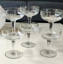 6 Coupes Champagne Cristal Art Déco, Style Baccarat. Grappes Raisins Stylisées