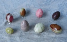 #Décoration Vintage# Lot d'oeufs en pierre.