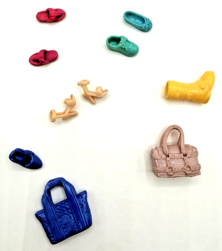 Vintage early 2000s polly - early,