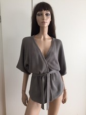 Gilet cardigan gris avec