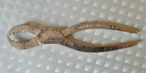 Ancienne pince bouchon - a,