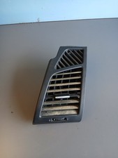 BMW E87 / Grille de