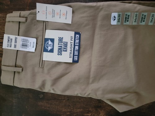 Dockers signature khaki