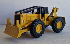 NZG 1/50 - Débardeur CAT 528