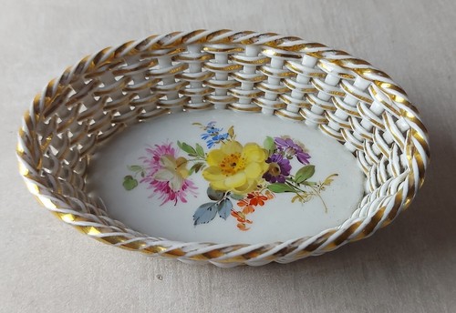 Ancienne petite corbeille - , /