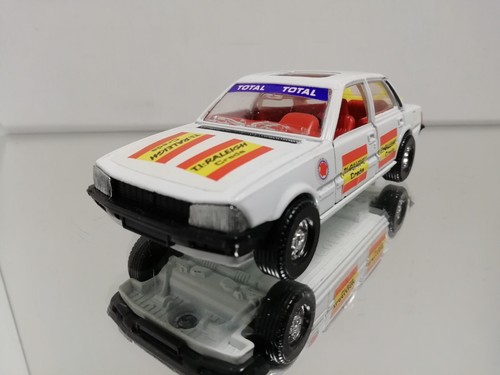 Corgi toys peugeot 505 - corgi,