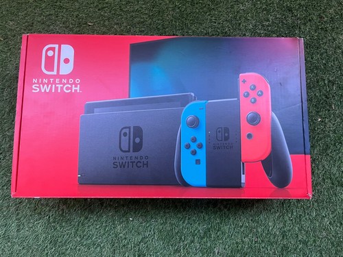 Nintendo switch console - switch, go