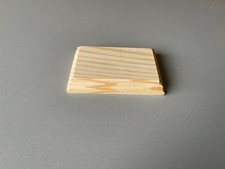 socle  en bois brut pour