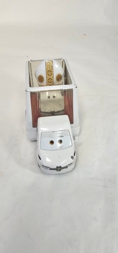 Disney pixar cars - cars, papamobile