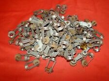 lot de 100 bélières en fer galvanisé , pas femelle Paris 17 mm , ép. début 20ème