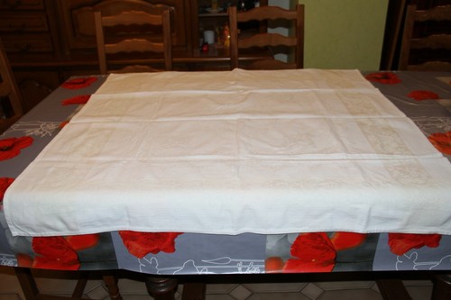 Nappe ancienne damassée - ancienne,