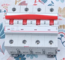 Legrand 4 142 44 Interrupteur-sectionneur 1000V= photovoltaïque 32A. 414244