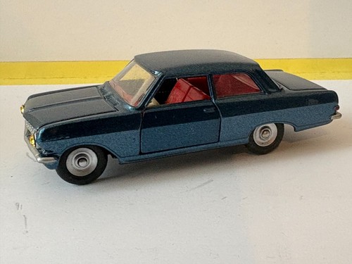 Dinky toys 542 opel - opel, rekord