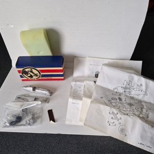 BENTLEY supercharged Kit 1:43 Radlett England métal grand prix