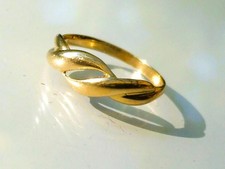 JOLIE BAGUE en OR JAUNE 18K