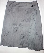 Jupe MISS CAPTAIN TORTUE  t. 14 a = 36 = 1 = S  chevrons fleurs NEUVE