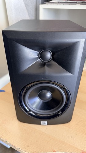 Jbl lsr305 linear - lsr305, spatial