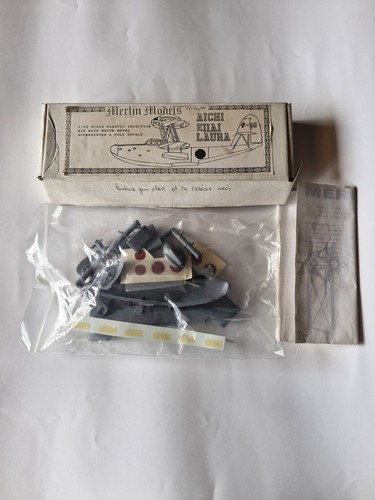 Aichi e11a1 laura - e11a1,