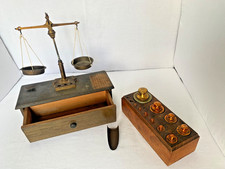 Ensemble de Balance ancienne