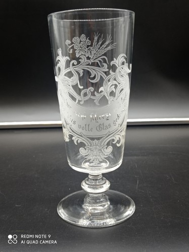 Ancien verre bière gravé - à,