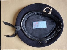 BERET ARMÉE FRANÇAISE  INSIGNE DÉFENSE ET SÉCURITÉ