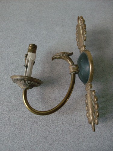Ancienne applique électrique