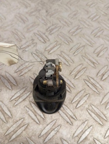Bouton coffre renault - de,