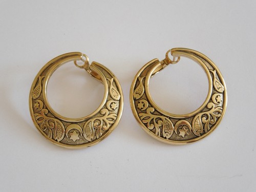 Pierre lang boucles - pierre, d'oreilles