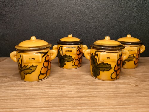 Lot anciens pots épices - d'anciens,