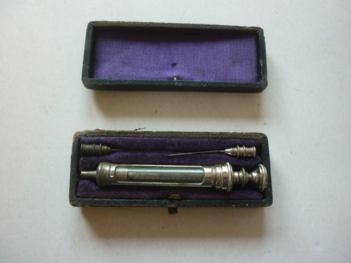 Ancienne seringue verre - ancienne,