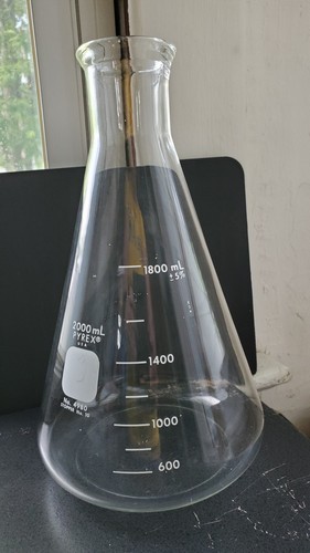 Pyrex 2000 glass graduated - pyrex,