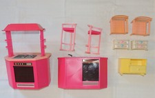 Mobilier Barbie - cuisine MATTEL 1986 et divers