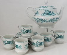 Haviland, Limoges "les Islettes" 6 tasses et 6 sous tasses à thé, + théière.
