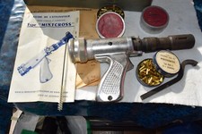 Pistolet ou marteau  pour scellement   marque  PISTOCELL  date janvier 1964