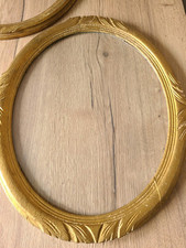 Paire de cadres en bois doré,  sculptés . art déco