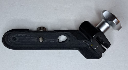 Platine support flash nikon - platine,